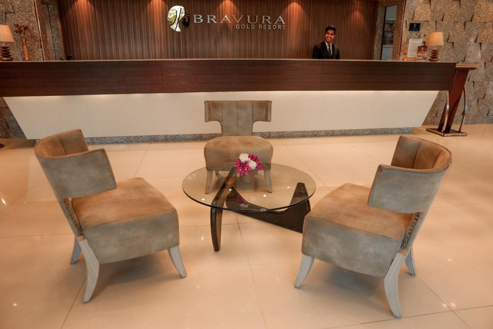 Bravura Gold Resort Meerut Exteriör bild