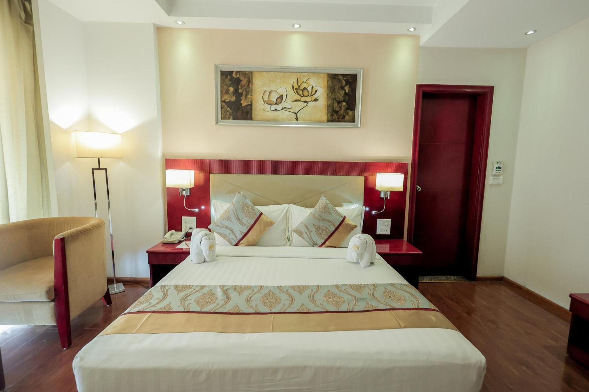 Bravura Gold Resort Meerut Exteriör bild