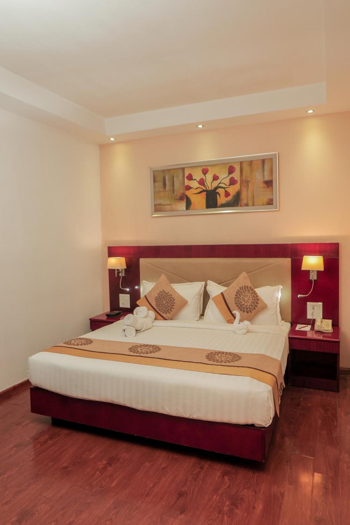 Bravura Gold Resort Meerut Exteriör bild