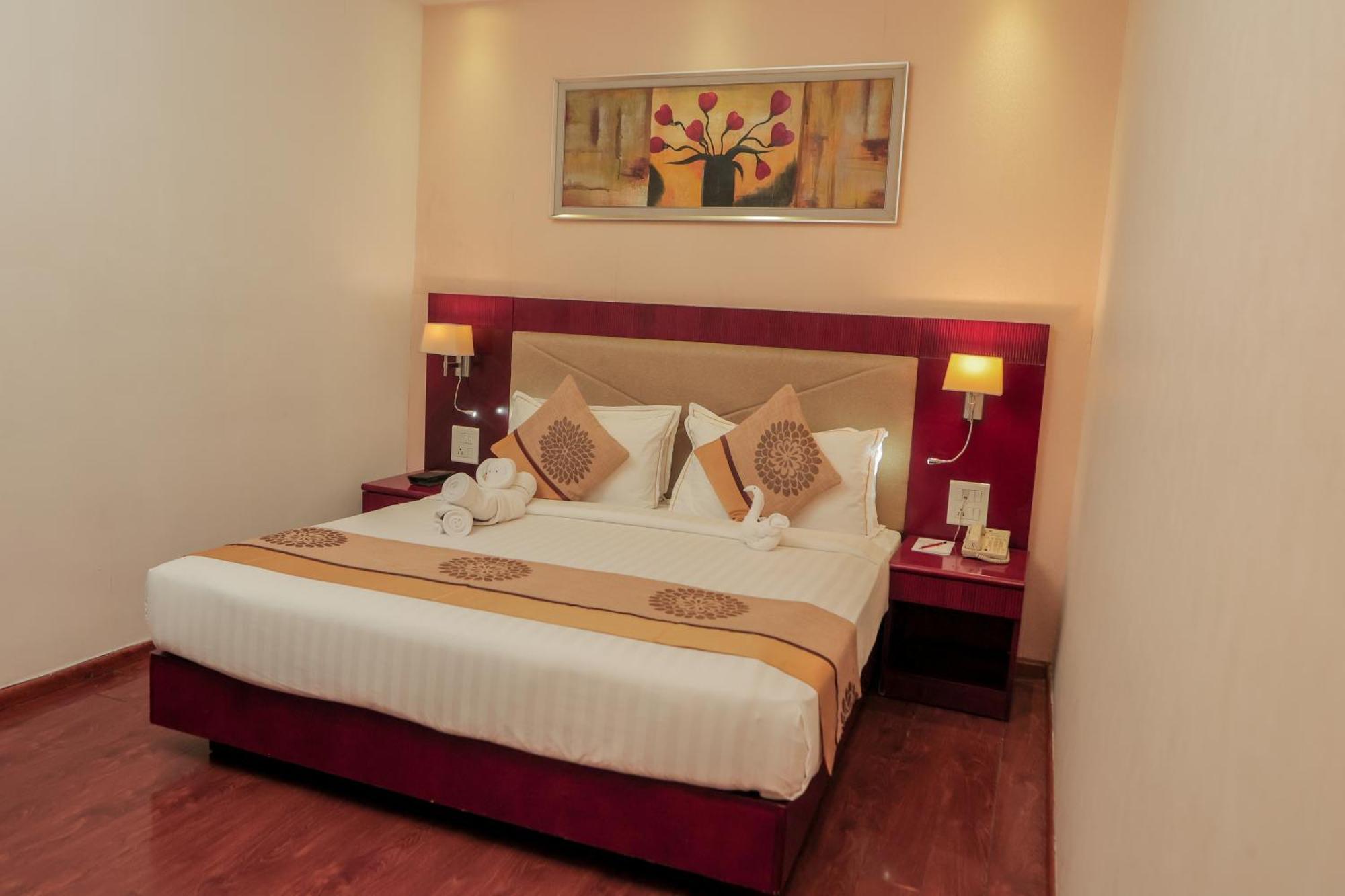 Bravura Gold Resort Meerut Exteriör bild